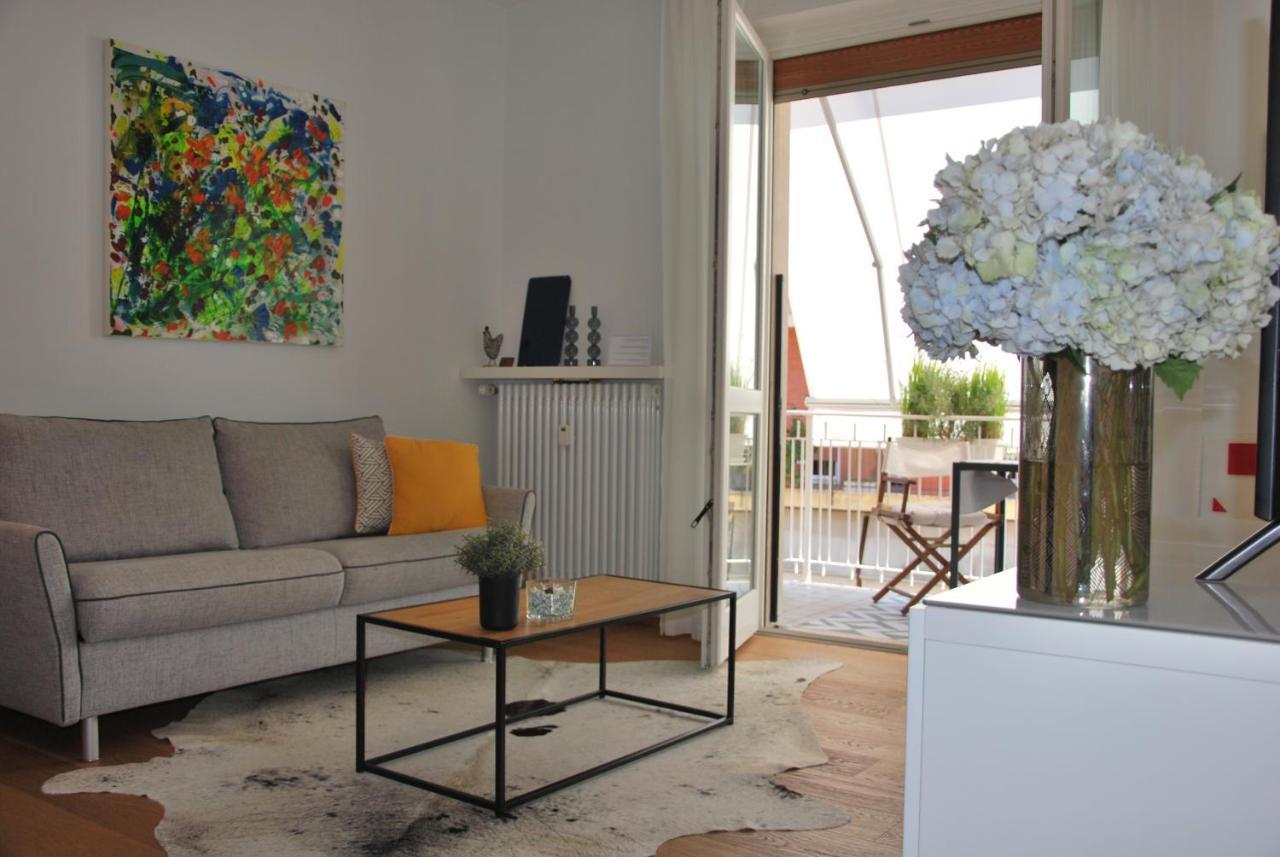 Suite 51 Appartamento Con Terrazzo A 50 Mt Dal Lago - Private Parking (Adults Only) アローナ エクステリア 写真
