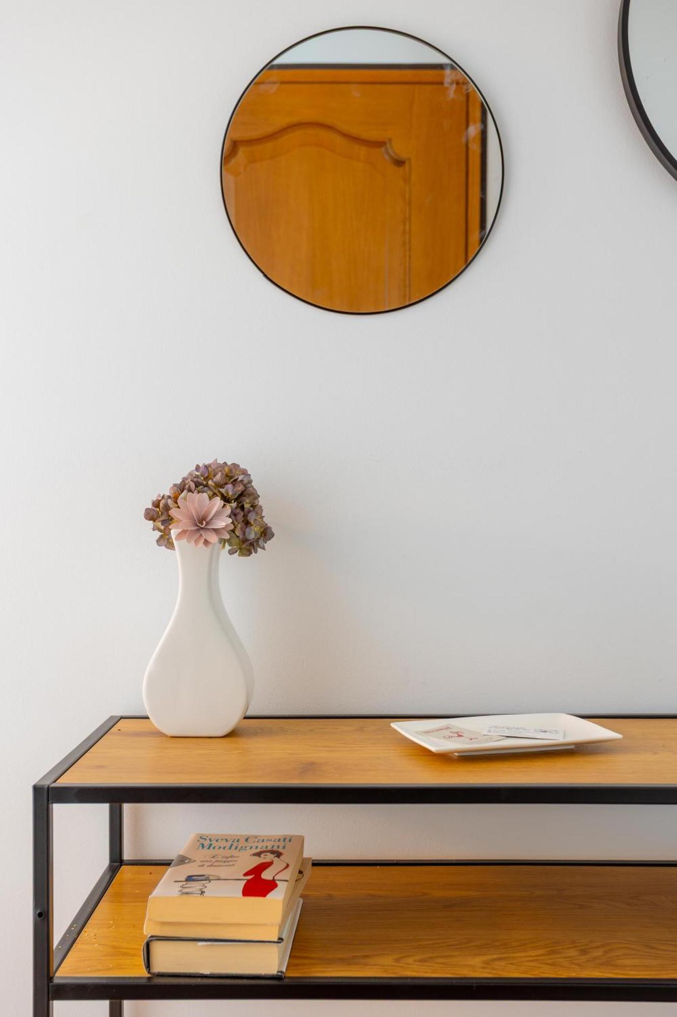 Suite 51 Appartamento Con Terrazzo A 50 Mt Dal Lago - Private Parking (Adults Only) アローナ エクステリア 写真